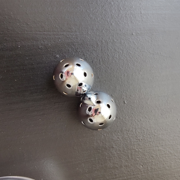 Vintage crystal Pinwheel salt and pepper shakers 🧂| made in western Germany - Picture 5 of 16